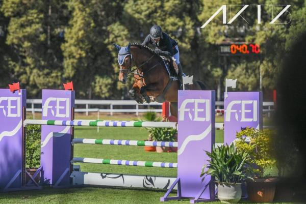 Binomio cruceño de Zalles y Cyrana gana la Copa FEI de salto