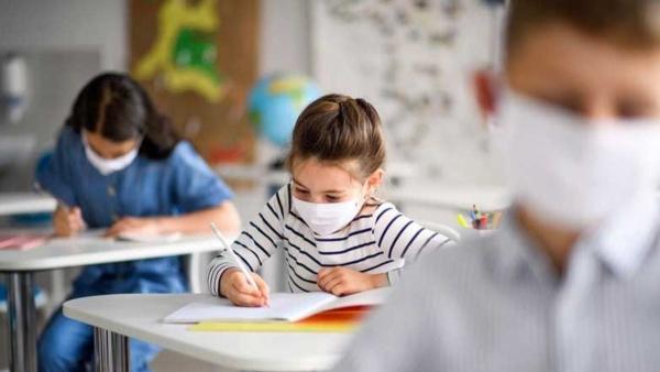 Vuelve a ser obligatorio uso de  mascarillas en escuelas de Chile