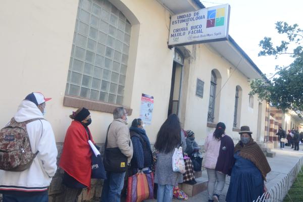 Trabajadores en Salud suspenden  paro; pero mantienen emergencia