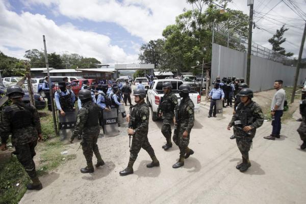 Al menos 41 reclusas mueren en  enfrentamientos entre pandillas