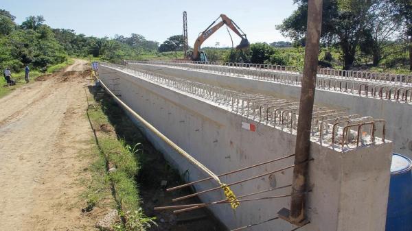 Construcción de puente Victoria en  San Pedro tiene el 35%  de avance