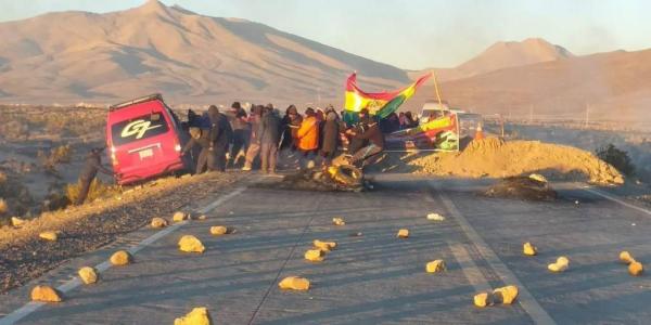 Hay bloqueos en la ruta  internacional Oruro-Pisiga