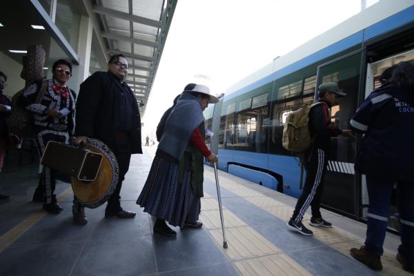 En Colcapirhua acuerdan no  bloquear Tren Metropolitano