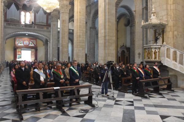 Autoridades nacionales y municipales rindieron homenaje a patriotas paceños