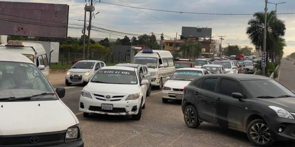 Vecinos levantan bloqueo  en ruta al Norte Integrado