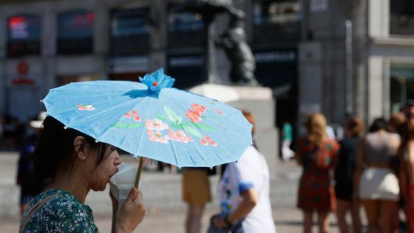 Tercera ola de calor del verano vuelve con  temperaturas tórridas y noches sofocantes