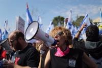 Miles de manifestantes se concentraron frente  al Parlamento israelí contra reforma judicial