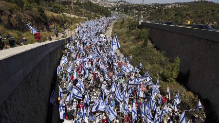 Israelíes vuelven a protestar en contra de reforma judicial