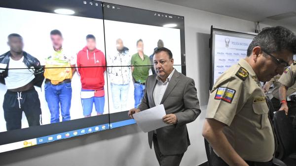 Justicia de Ecuador dicta prisión  preventiva para seis colombianos