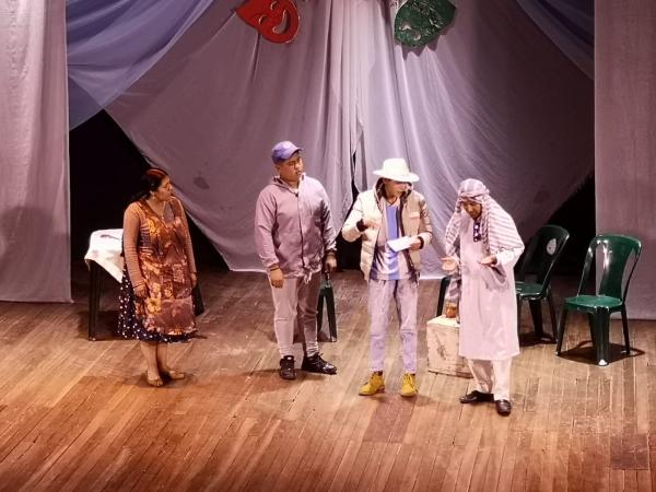 Actores nacionales  reviven el teatro alteño