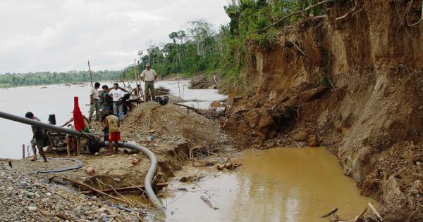 Fiscalía rechaza denuncia contra seis  personas que practicaban minería ilegal