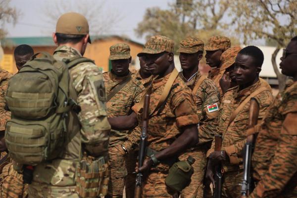 Burkina Faso asegura que puede  prescindir de la ayuda de Francia