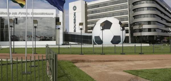 CONMEBOL no permitiría la suspensión de torneos en Bolivia