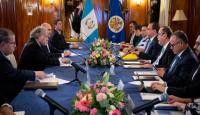 Guatemala inició transición presidencial  con Luis Almagro como testigo y garante