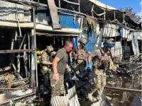 Al menos 16 decesos en ataque ruso  en un mercado del este de Ucrania