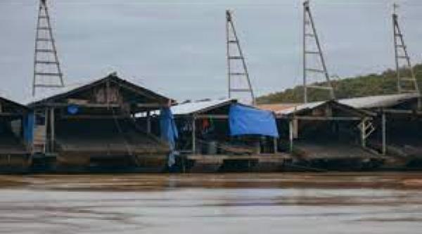 Ordenan paralizar actividad minera  ilegal en ríos Beni y Madre de Dios