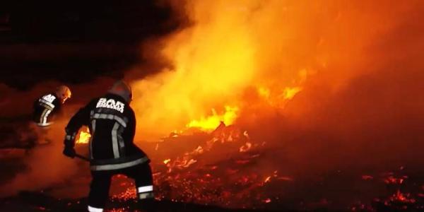 Quema de vegetación tras limpieza  en el río Rocha causó un incendio