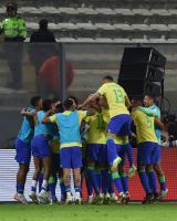 Brasil es más líder con la cabeza de Marquinhos