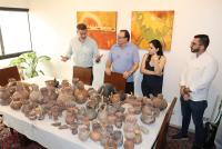 Gobernación recibe donación  de 150 piezas arqueológicas