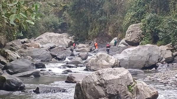 Suman seis víctimas en la riada en Tablas Monte