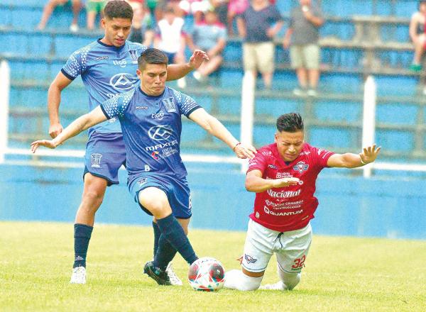 Palmaflor vence  2 -0 a Wilster