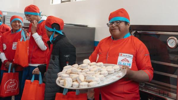 Impulsarán emprendimientos de personas  con discapacidad formadas en panadería