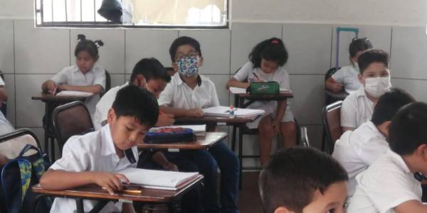 Se extiende hasta el viernes 27 suspensión de clases en Santa Cruz