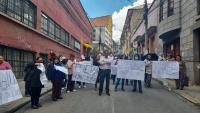 Profesionales de CNS protestan y piden  renuncia de administrador regional