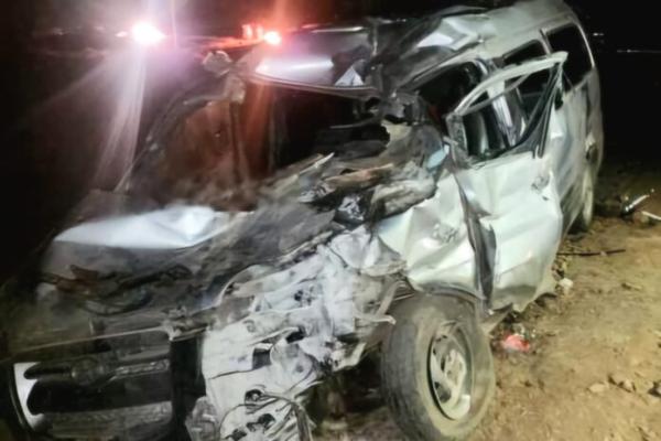 Un muerto y tres heridos en accidente en La Paz-Oruro