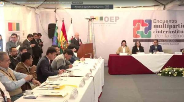 Varios reporteros quedaron excluidos de cobertura de reunión política en el TSE