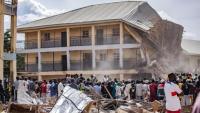 Suben a 22 muertos tras derrumbe  de escuela en el centro de Nigeria