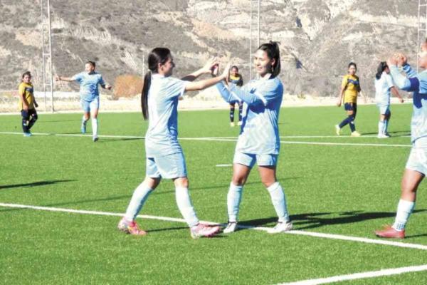 BOLÍVAR GOLEA 9-0 A GV SAN JOSÉ EN  FÚTBOL FEMENINO