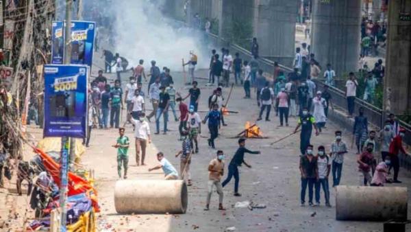 Policía de Bangladeh detiene  a político opositor en protestas