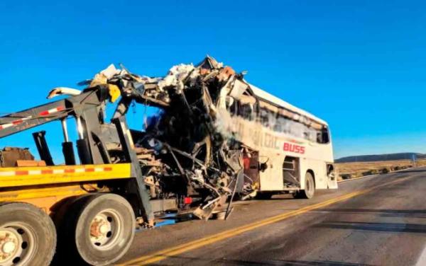 Tres accidentes cobran  24 vidas, hay 54 heridos