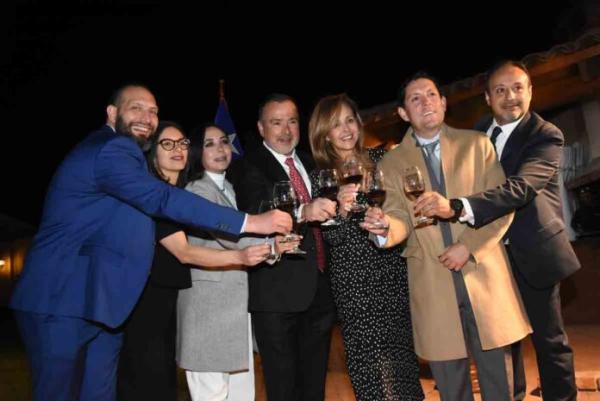 Noche de aromas y sabores en el Consulado de Chile