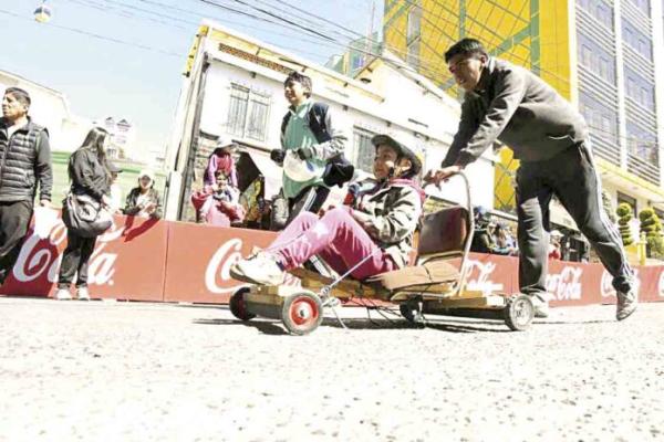 LA PAZ VIBRÓ CON LOS COCHECITOS SIN MOTOR