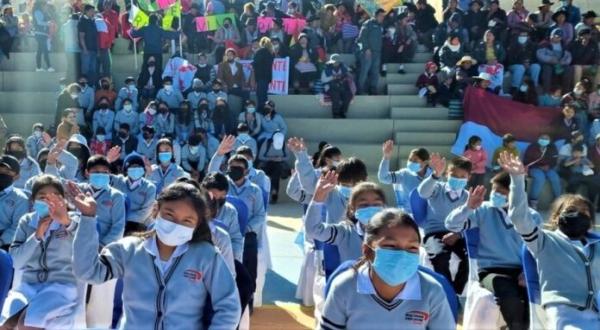 Reinician labores escolares hoy con horario de invierno