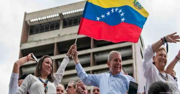 Opositores piden a Fuerzas Armadas  impedir represión contra venezolanos