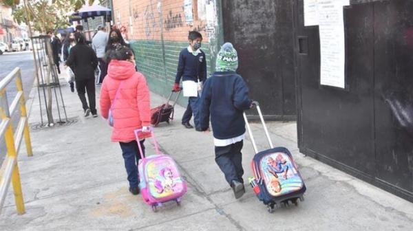 Escolares retornarán al horario de invierno