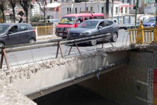 Vecinos reclaman por falta de reparación del puente de La Florida