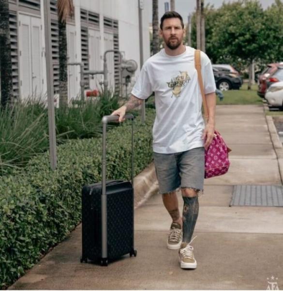 Messi llegó a la concentración argentina