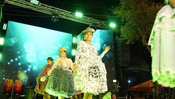 Preparan desfile de moda  exclusivo de chola paceña