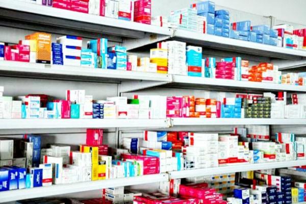 Propietarios de farmacias lamentan alza de  precios y sugieren usar medicamentos genéricos