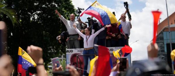 Machado convoca a protesta “dentro y fuera de Venezuela”