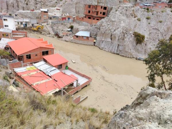 Alcalde de La Paz demanda a empresa por mazamorra en Llojeta. (18:05)