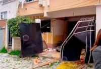 Dos heridos y daños en inmuebles cercanos por explosión en vivienda