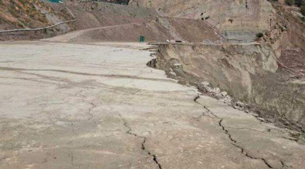 Parte de una plataforma del cementerio  Los Andes corre riesgo de segundo colapso