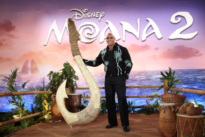 Auliʻi Cravalho y Dwayne Johnson celebraron junto a los realizadores, compositores e invitados especiales la Premiere de Moana 2 en el Reino Unido