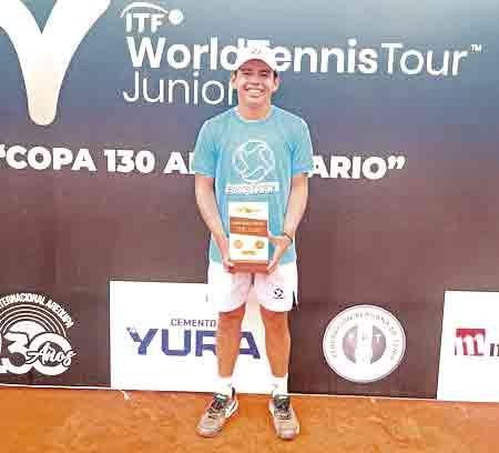 Lora conquista el torneo Arequipa Open de tenis