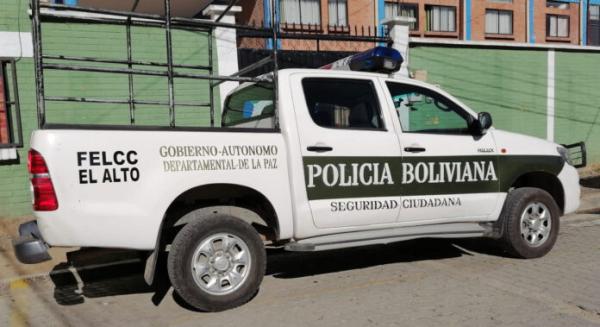 Dos albañiles caen en una construcción y uno fallece